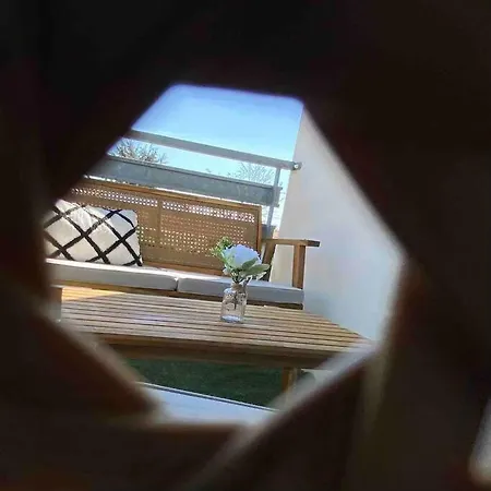 Appartement Renove Avec Balcon Et Parking Proche Saint-Emilion アパート *