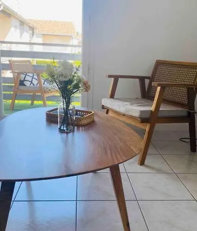 Appartement Renove Avec Balcon Et Parking Proche Saint-Emilion Coutras