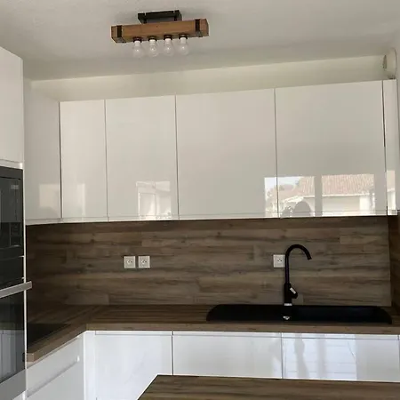 Appartement Renove Avec Balcon Et Parking Proche Saint-Emilion Coutras