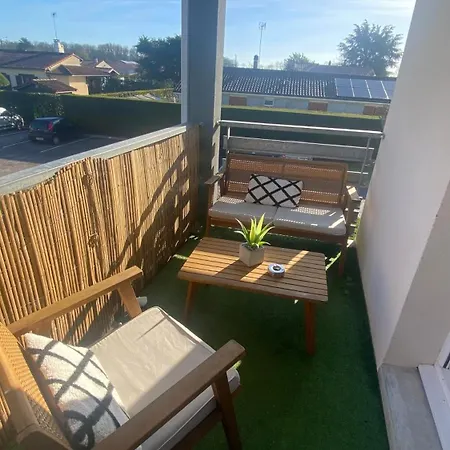 Rénové Avec Balcon Et Parking Proche Saint-émilion * Coutras