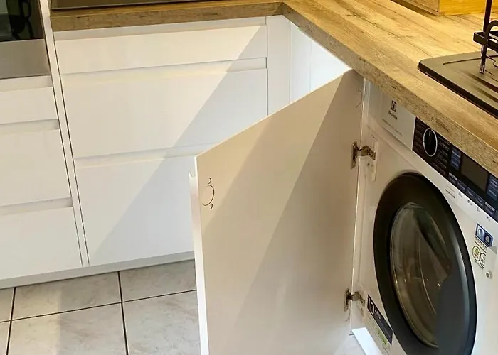 Rénové Avec Balcon Et Parking Proche Saint-émilion Coutras