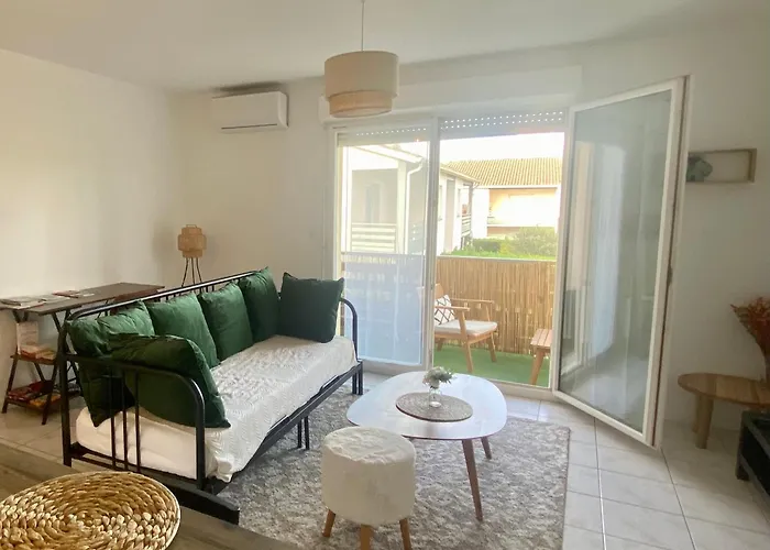 Rénové Avec Balcon Et Parking Proche Saint-émilion * Coutras